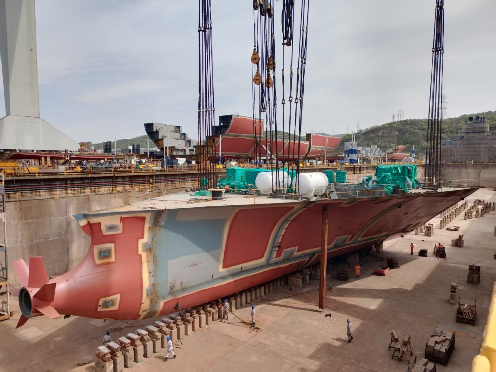 常石造船中國基地，以全球首艘甲醇燃料 5900TEU 型集裝箱運輸船挑戰(zhàn)嶄新的未來